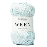 fiddlesticks wren 8 ply #w023 ice blue